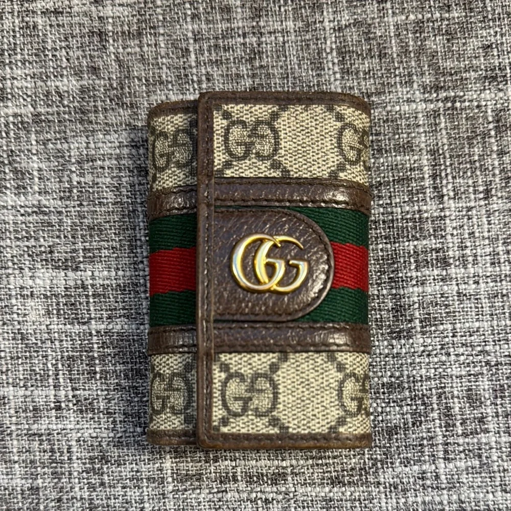 Gucci Brown with Sherry Line Key Holder with Iconic Monogram